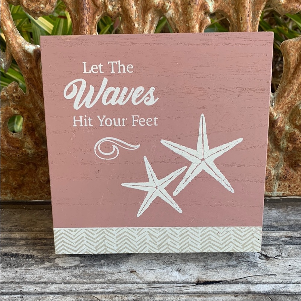 Beach Themed Wooden Decor